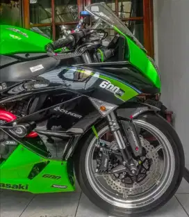 KAWASAKI ZX6R 2012 GREEN