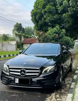 Mercedez benz E300 th 2017