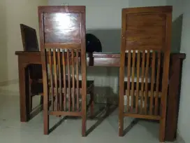 Set meja dan 6 kursi