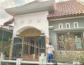 Rumah Dalam Perumahan Siap Huni Lokasi Condong Catur Dekat Olifant