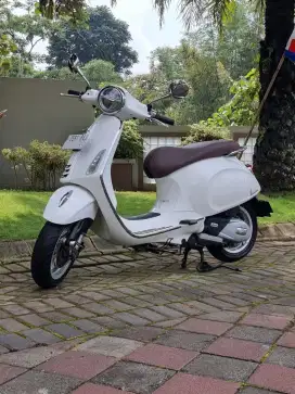 MURAH‼️VESPA PRIMAVERA 150 ABS I-GET 2019 WHITE INNOCENZA