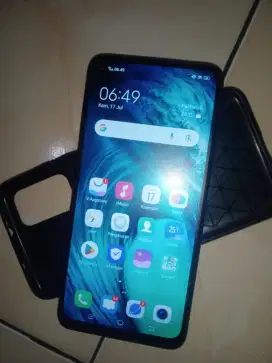Di jual vivo Z1 pro 6/128/ tc retak & mika kamera belakang copot