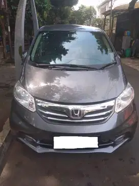 Honda Freed PSD 1.5/E 2013 LOW KM.