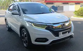 HRV 1.5 SE 2019 PUTIH ISTIMEWA