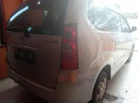 Daihatsu Xenia 2010 Bensin