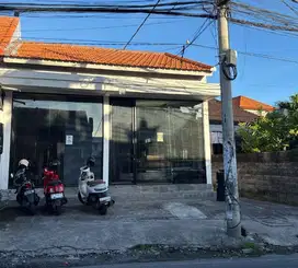 Disewakan toko lantai 1 area pusat canggu