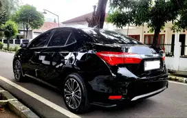 Toyota Altis 1.8V Matic 2015