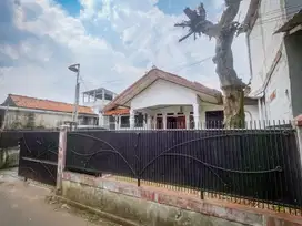 Dijual Rumah Minimalis Strategis Nempel Bintaro