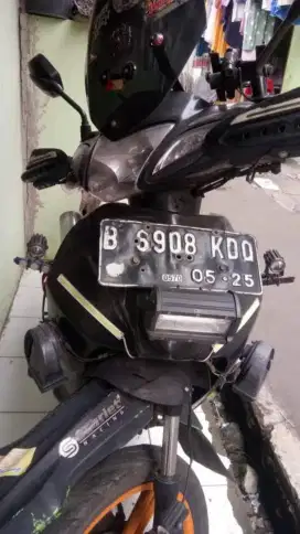 Motor Kharisma 2004