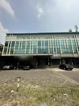 Ruko Greenvil Maisonet Modern Lebar 5 Aman dan Parkir Banyak