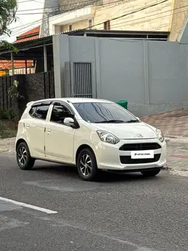 AYLA M 2015 / 2014 Putih Matic Kredit Bekas Bagus TerMurah Bergaransi