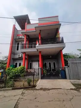 Dijual BU Rumah 3 lantai Furnish hanya 900jt di Tambun Selatan