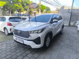 Zenix G hybrid 2023 low KM Seperti baru