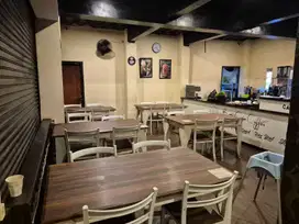 Disewakan Rumah 2 Lantai untuk Cafe di Sarijadi Bandung