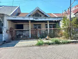 ‼️HITUNG TANAH‼️Rumah REMEK diPerum Taman Pondok Indah Wiyung SBY.
