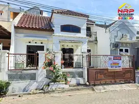 TURUN HARGA Rumah 3 Lantai di Mendut Regency Banyuwangi