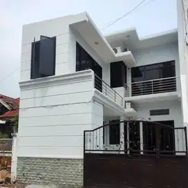 Dijual Rumah Baru 2 Lantai Di Pakuwon City Surabaya Timur