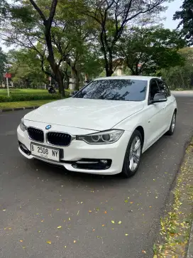 BMW F30 320i Sport At 2014