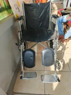 KURSI RODA, KASUR/MATRAS ANTI-DECUBITUS, TONGKAT 4 KAKI/ WALKER