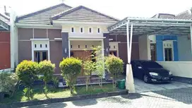 Rumah bagus dalam perumahan di maguwoharjo