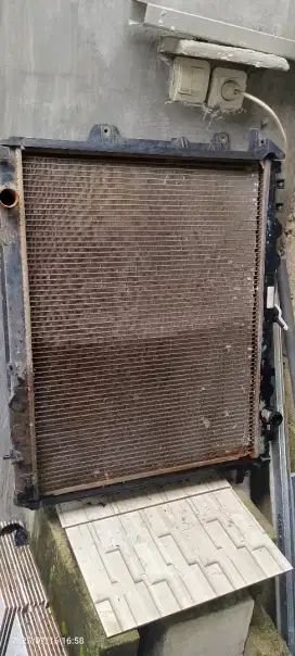 Radiator inova bensin 2006