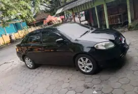 Toyota Vios hitam murah