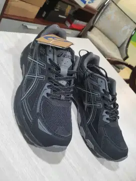 Kayano gel venture 6, uk 40, nego tipis