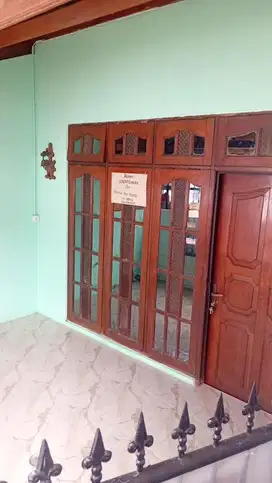 Disewakan Rumah kontrakan (Murah dan Baru Renovasi)