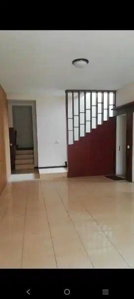 Dijual Rumah di Kota Baru Parahyangan Bandung, Strategis dekat Danau