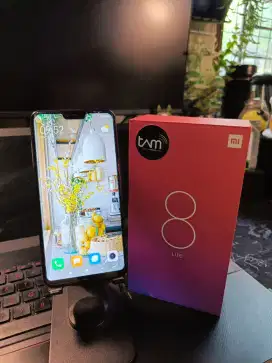 DIJUAL HP XIAOMI MI 8 LITE 4/64