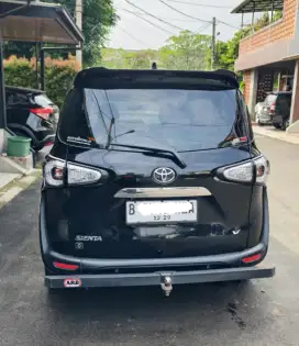 Toyota Sienta type V tahun 2021 Hitam Siap Pakai