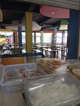 DICARI TUKANG MASAK WANITA UMUR 21-32 TAHUN