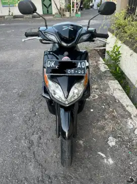 Yamaha Xeonth 2011