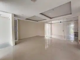Disewakan rumah dekat universitas Ciputra ,Ciputra golf
