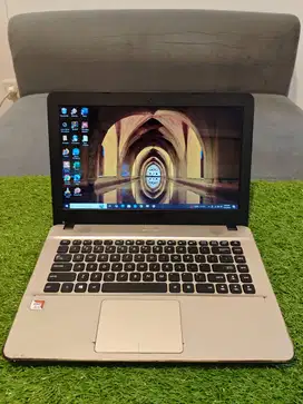 Jual cepat Laptop Asus edisi BU Asus X441BA Ram 4 GB, SSD 128 GB