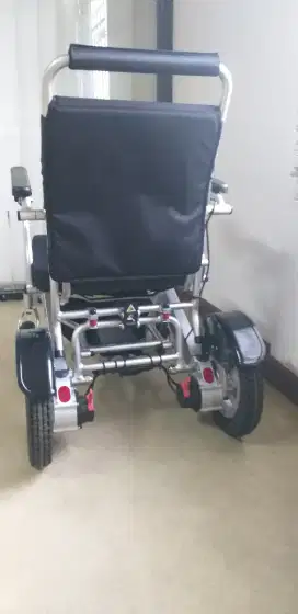 Dijual kursi roda bekas kondisi bagus