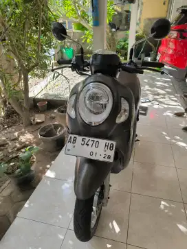 SCOOPY STYLISH 2022
