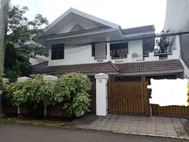 Dijual Rumah Tinggal 2 Lantai Setiabudi Jakarta Selatan
