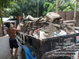 Jasa buang puing sampah