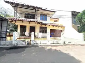 Dijual rumah baru townhouse di Karamat Jati jakarta timur
