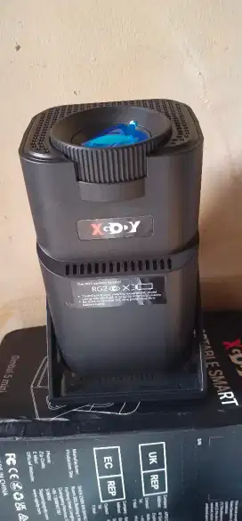 Di jual projetor smart portable