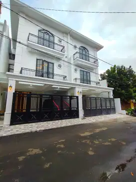 Dijual Rumah Baru Siap Huni Dalam Komplek Mega Cinere