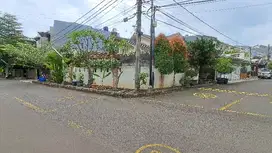 Rumah Hoek 2 Lantai 274m² Janur Asri Kelapa Gading hadap Utara Timur