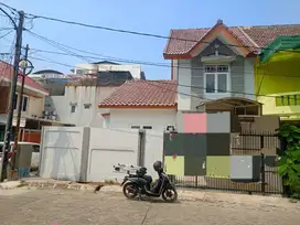Dijual Rumah 2 Lantai di Taman Palem Lestari Cengkareng Jakarta barat