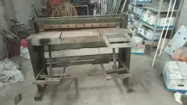 Mesin ptong plat manual