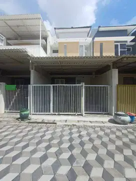 Dijual / Disewakan Rumah Rungkut Asri