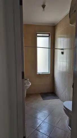 Dijual Rumah di Kota Baru Parahyangan Bandung, 2 Lantai Sudah Renovasi