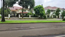 Rumah Klasik Modern Lipp Village Karawaci