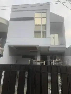 Dijual rumah Janur kuning kelapa gading jakarta utara