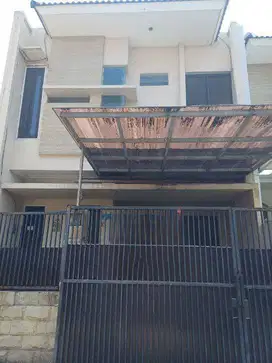 Dijual Rumah Rungkut Asri 1.55 M